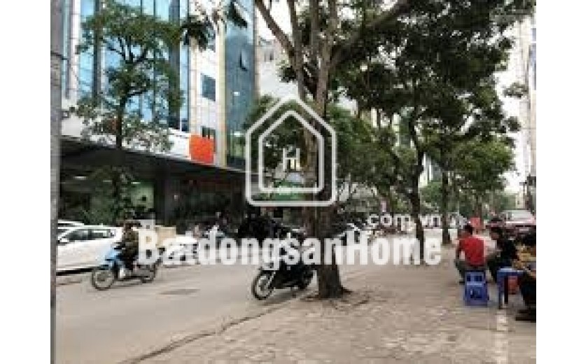 Bán nhà mặt phố Duy Tân, 165m2, 9 tầng 10m mặt tiền, giá 103tỷ mặt vườn hoa siêu VIP